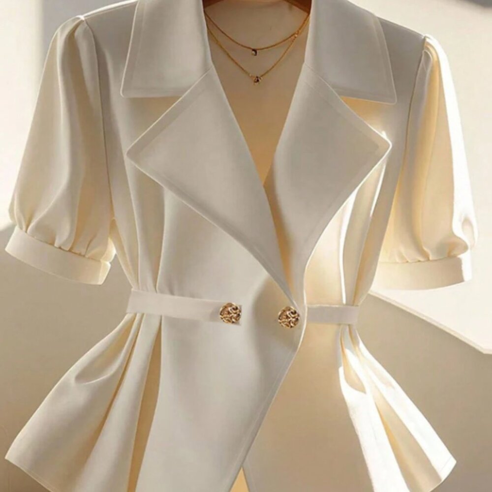 Plain short-sleeve shirt for women